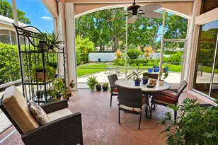 221 Green Point Cir, Palm Beach Gardens, FL 33418 - Photo 2