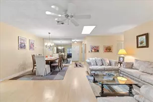 9843 NW 75th Ct NW, Tamarac, FL 33321 - Photo 2