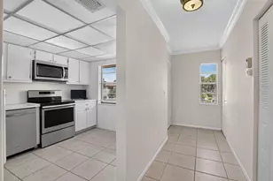 9287 Vista Del Lago, Boca Raton, FL 33428 - Photo 4
