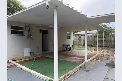 1501 N 70th Way, Hollywood, FL 33024 - Photo 2