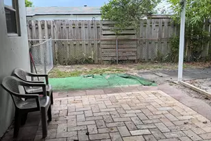 1501 N 70th Way, Hollywood, FL 33024 - Photo 12