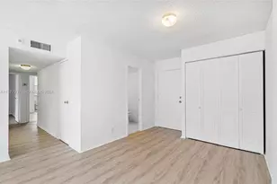 2001 Atlantic Shores Blvd, Hallandale Beach, FL 33009 - Photo 10