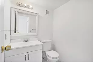 2001 Atlantic Shores Blvd, Hallandale Beach, FL 33009 - Photo 4