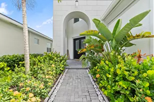 15134 Cameo Ct, The Acreage, FL 33470 - Photo 6