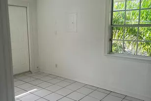 727 Penn St, West Palm Beach, FL 33401 - Photo 4
