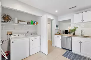 13095 Belhaven Ct, Wellington, FL 33414 - Photo 14