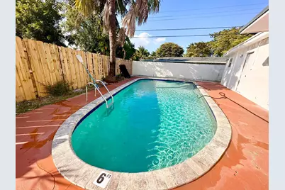 601 NW 38th Street, Deerfield Beach, FL 33064 - Photo 1