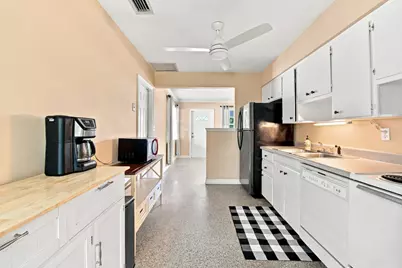 468 NW 48th Street, Oakland Park, FL 33309 - Photo 18