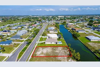 136 Nicholas Parkway W, Cape Coral, FL 33990 - Photo 8