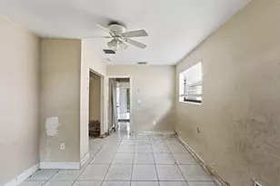 6516 SW 33rd St, Miramar, FL 33023 - Photo 16