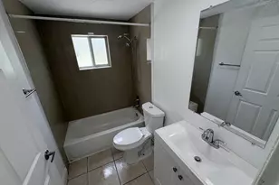 4271 NW 5th St, Plantation, FL 33317 - Photo 2