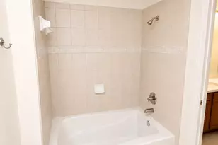 5260 Collins Rd, Jacksonville, FL 32244 - Photo 14