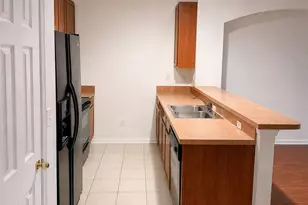5260 Collins Rd, Jacksonville, FL 32244 - Photo 4