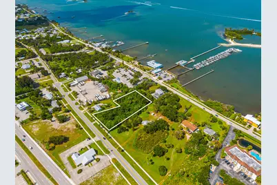 1654 N Central Avenue, Sebastian, FL 32958 - Photo 1