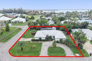 1577 Thumb Point Dr, Fort Pierce, FL 34949 - Photo 2