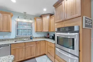 1577 Thumb Point Dr, Fort Pierce, FL 34949 - Photo 10