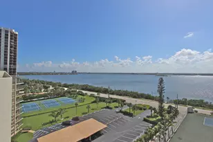 5420 N Ocean Ave, Singer Island, FL 33404 - Photo 10