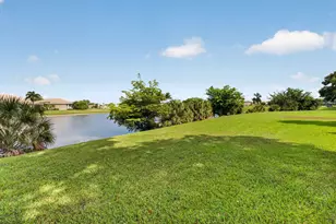 8065 Aberdeen Dr, Boynton Beach, FL 33472 - Photo 36