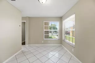 2716 Arrowwood Ct, Davie, FL 33328 - Photo 10