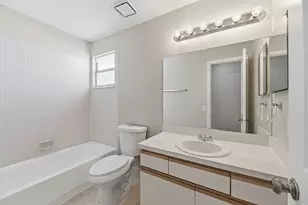 2716 Arrowwood Ct, Davie, FL 33328 - Photo 30