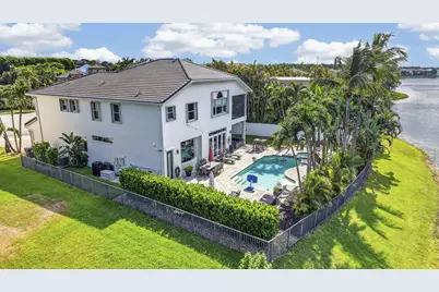 3173 Hartridge Terrace, Wellington, FL 33414 - Photo 30