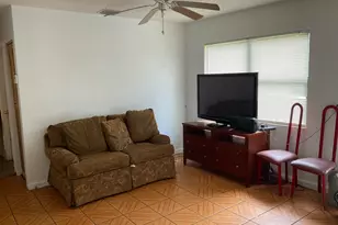 211 NE 27th Ave, Boynton Beach, FL 33435 - Photo 4
