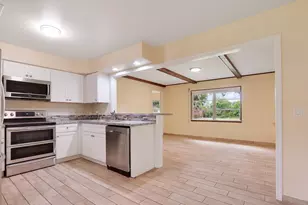 8340 SE Camellia Dr, Hobe Sound, FL 33455 - Photo 6