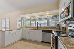 403 SW Cahoon Ct, Port Saint Lucie, FL 34953 - Photo 18