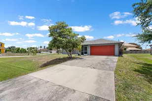 403 SW Cahoon Ct, Port Saint Lucie, FL 34953 - Photo 42