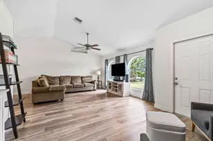 15439 63rd Pl N, Loxahatchee, FL 33470 - Photo 2