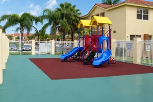 5610 NW 107th Ave, Doral, FL 33178 - Photo 8
