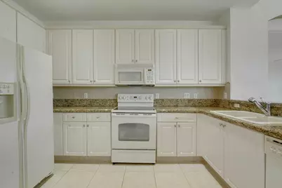7428 Via Luria, Lake Worth, FL 33467 - Photo 12