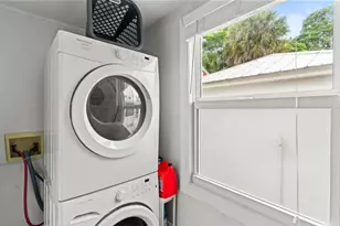 219 31st St, West Palm Beach, FL 33407 - Photo 18