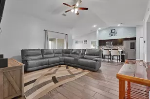 5263 NW E Delwood Dr, Port Saint Lucie, FL 34986 - Photo 18