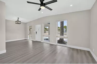 840 Bradley Street, West Palm Beach, FL 33405 - Photo 10