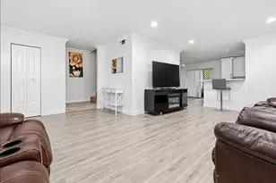 3305 Mallard Close, Pompano Beach, FL 33064 - Photo 4