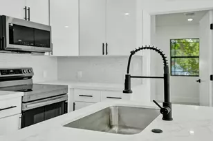 3234 Taft St, Hollywood, FL 33021 - Photo 8