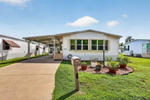 23 Mediterranean Blvd W, Port Saint Lucie, FL 34952 - Photo 1
