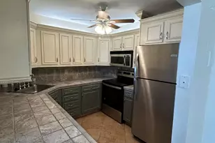 305 N Pompano Beach Blvd, Pompano Beach, FL 33062 - Photo 4