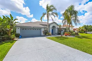 20317 Hacienda Ct, Boca Raton, FL 33498 - Photo 2