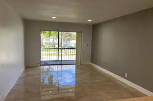 8060 N Colony Circle N, Tamarac, FL 33321 - Photo 8