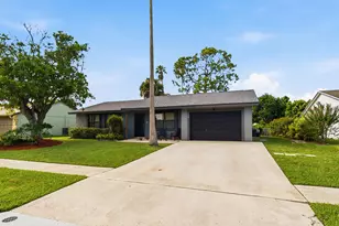 108 Santa Monica Ave, Royal Palm Beach, FL 33411 - Photo 4