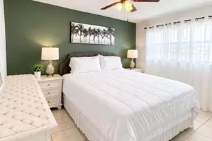 10720 NW 26th Pl, Sunrise, FL 33322 - Photo 12