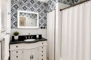 10720 NW 26th Pl, Sunrise, FL 33322 - Photo 16