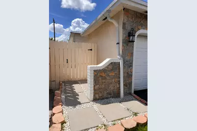 10720 NW 26th Place, Sunrise, FL 33322 - Photo 26