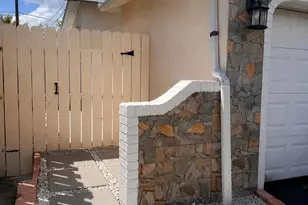 10720 NW 26th Pl, Sunrise, FL 33322 - Photo 22