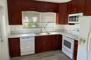 108 SE 10th Ave, Pompano Beach, FL 33060 - Photo 4