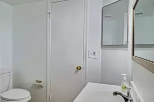 889 Twin Lakes Dr, Coral Springs, FL 33071 - Photo 20
