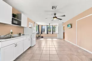 2610 NE 8th Ave, Pompano Beach, FL 33064 - Photo 12