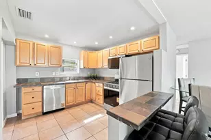 2610 NE 8th Ave, Pompano Beach, FL 33064 - Photo 6